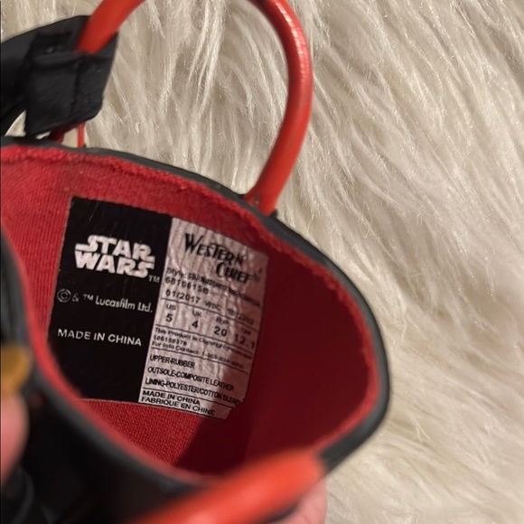 Western chief Darth Vader Rain Boots with Red Handles removable cape sz 5 NWOT - Picture 7 of 8